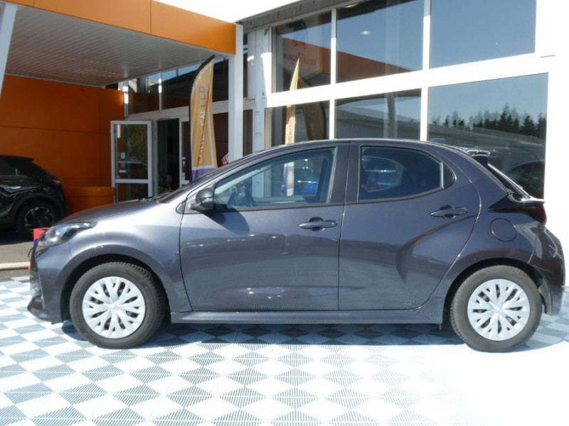 Photo 11 de l'offre de TOYOTA YARIS IV HYBRIDE 116H BVA DYNAMIC GPS Camera ACC à 19480€ chez Mérignac auto