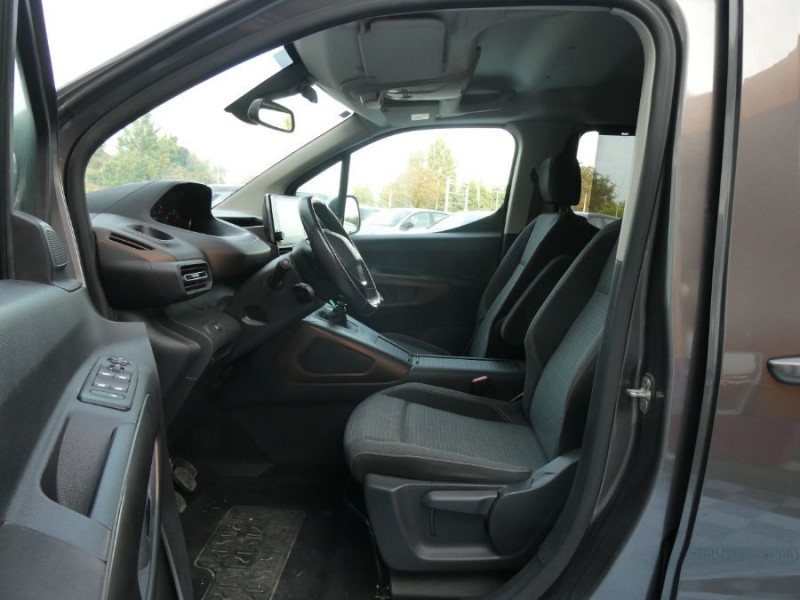 Photo 15 de l'offre de PEUGEOT RIFTER 1.5 BlueHDi 100 BVM6 GT JA17 CarPlay ADML Radars à 21990€ chez Mérignac auto