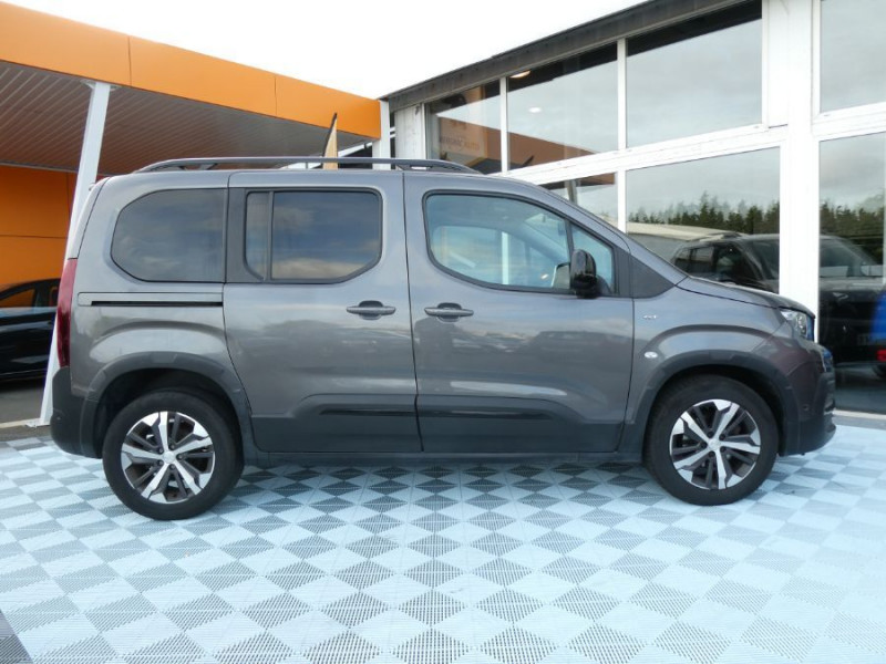 Photo 10 de l'offre de PEUGEOT RIFTER 1.5 BlueHDi 100 BVM6 GT JA17 CarPlay ADML Radars à 21990€ chez Mérignac auto