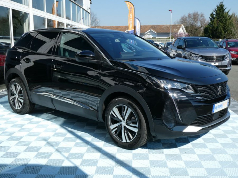 Photo 2 de l'offre de PEUGEOT 3008 II (2) 1.6 HYBRID 225 e-EAT8 ALLURE GPS Camera à 24790€ chez Mérignac auto