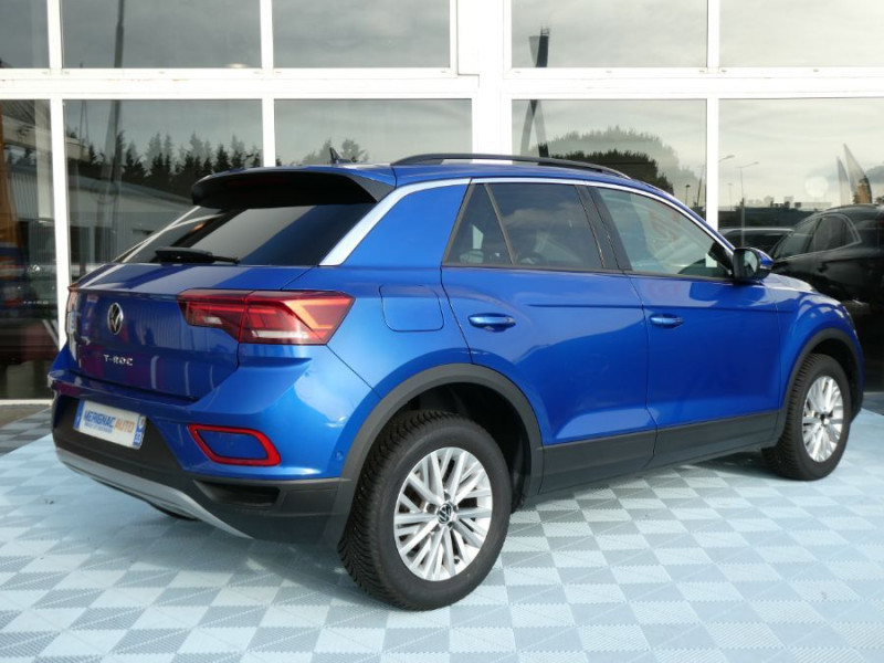 Photo 3 de l'offre de VOLKSWAGEN T-ROC New 1.0 TSI 110 BVM6 Facelift LIFE PLUS GPS Privacy Glass à 22950€ chez Mérignac auto