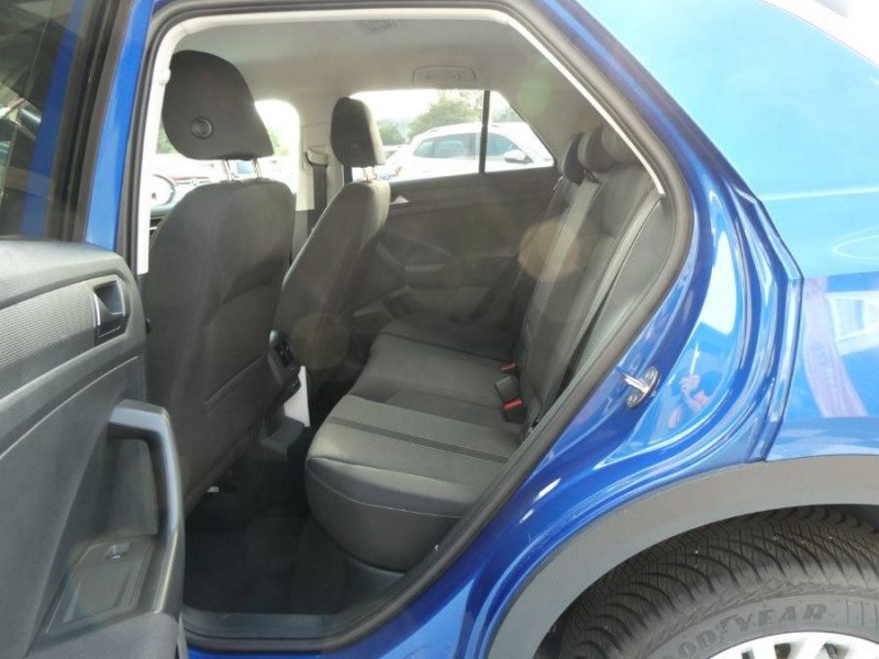 Photo 16 de l'offre de VOLKSWAGEN T-ROC New 1.0 TSI 110 BVM6 Facelift LIFE PLUS GPS Privacy Glass à 22950€ chez Mérignac auto