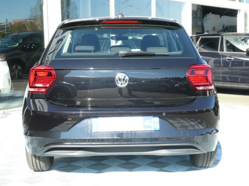 Photo 9 de l'offre de VOLKSWAGEN POLO VI 1.6 TDI 95 CONFORTLINE GPS Radars à 19490€ chez Mérignac auto