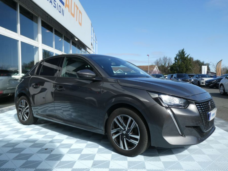 Photo 2 de l'offre de PEUGEOT 208 II 1.5 BlueHDi 100 BVM6 ALLURE PACK GPS Cockpit 3D ACC à 19790€ chez Mérignac auto