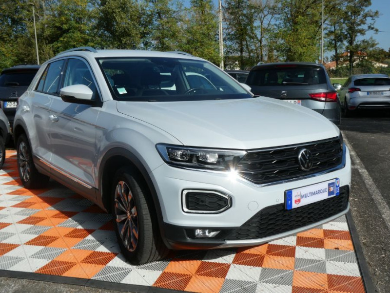 Photo 2 de l'offre de VOLKSWAGEN T-ROC 2.0 TDI 150 DSG7 CARAT GP Camera Attel. à 27500€ chez Mérignac auto