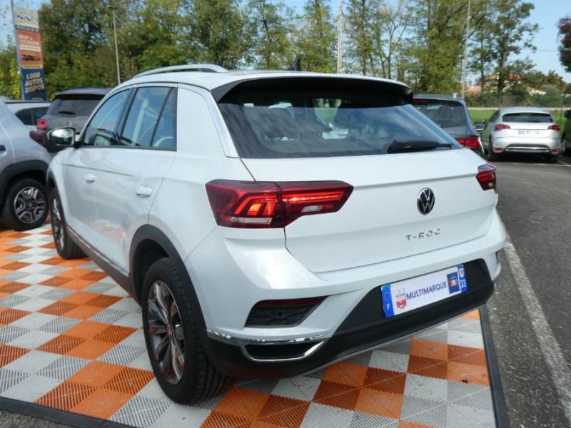 Photo 13 de l'offre de VOLKSWAGEN T-ROC 2.0 TDI 150 DSG7 CARAT GP Camera Attel. à 27500€ chez Mérignac auto