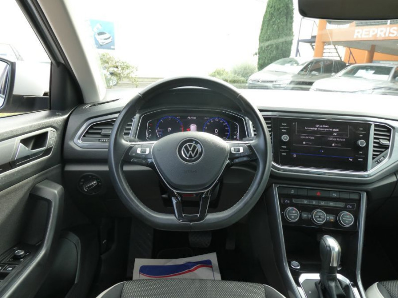 Photo 14 de l'offre de VOLKSWAGEN T-ROC 2.0 TDI 150 DSG7 CARAT GP Camera Attel. à 27500€ chez Mérignac auto