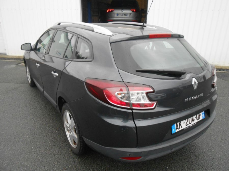 Photo 7 de l'offre de RENAULT MEGANE ESTATE III 1.5 DCI 110 BVM6 DYNAMIQUE 1ère Main Entretien Suivi à 6950€ chez Mérignac auto