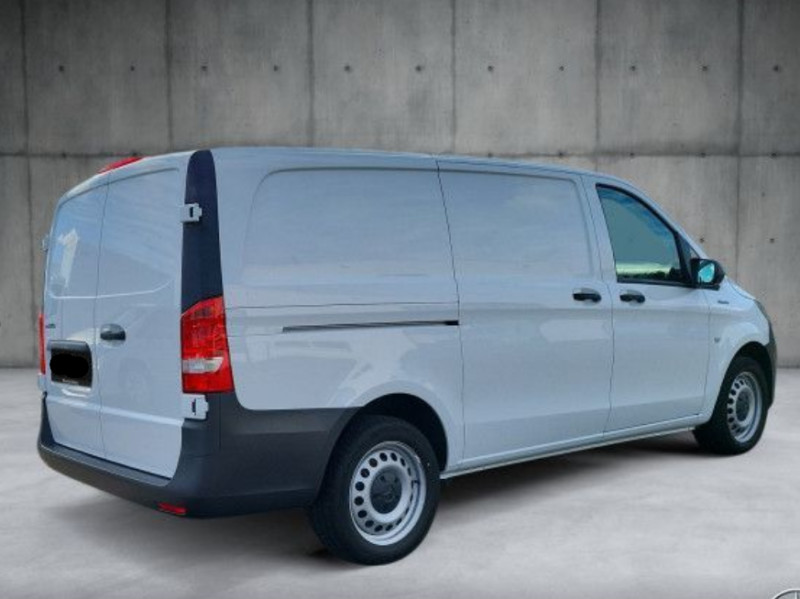 Photo 3 de l'offre de MERCEDES-BENZ VITO 114 CDI 136cv BVA9 RWD LONG FIRST Caméra Radars 24900HT à 24900€ chez Mérignac auto