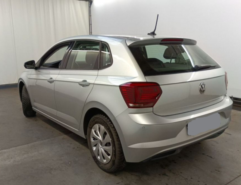 Photo 9 de l'offre de VOLKSWAGEN POLO VI 1.6 TDI 95 CONFORTLINE GPS Radars à 16450€ chez Mérignac auto