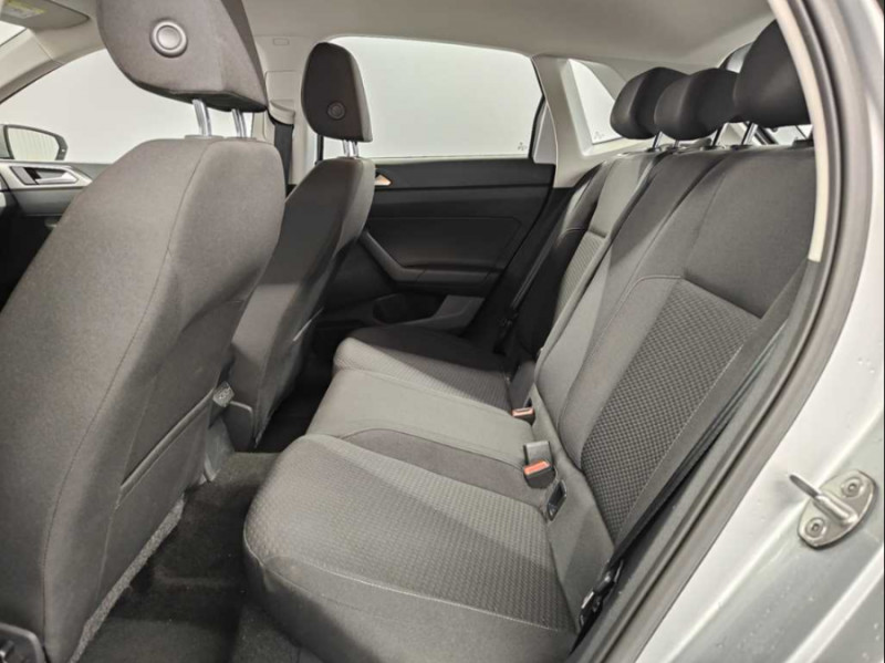 Photo 8 de l'offre de VOLKSWAGEN POLO VI 1.6 TDI 95 CONFORTLINE GPS Radars à 16450€ chez Mérignac auto