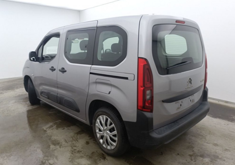 Photo 3 de l'offre de CITROEN BERLINGO 1.2 PureTech 110 BVM6 LIVE Bluetooth à 16950€ chez Mérignac auto