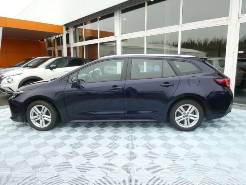 Photo 7 de l'offre de TOYOTA COROLLA (2) XII TOURING SPORTS 1.8 HYBRIDE 122H BVA Ph.2 DYNAMIC GPS Camera à 23950€ chez Mérignac auto