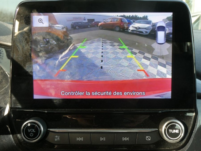 Photo 7 de l'offre de FORD FIESTA VI 1.5 TDCI 85 BVM6 COOL & CONNECT Camera CarPlay Radars à 13950€ chez Mérignac auto