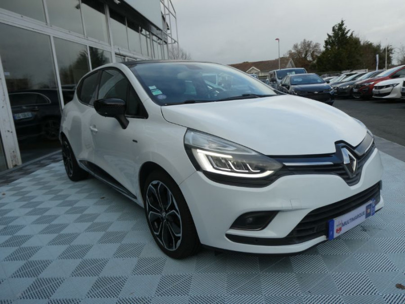 Photo 2 de l'offre de RENAULT CLIO IV 1.2 TCE 120 EDC EDITION ONE Camera BOSE LED JA17 à 11950€ chez Mérignac auto