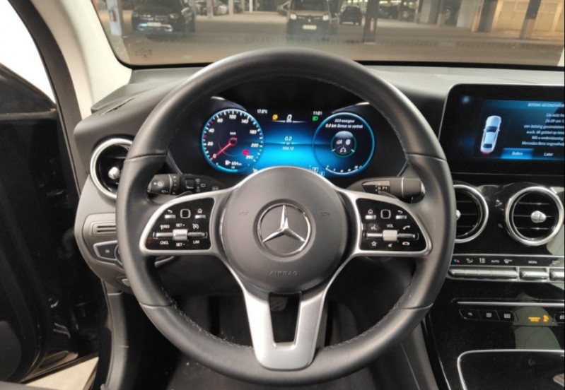 Photo 8 de l'offre de MERCEDES-BENZ CLASSE GLC 200D 163 9G-Tronic 4MATIC Camera SC Attel. à 40890€ chez Mérignac auto