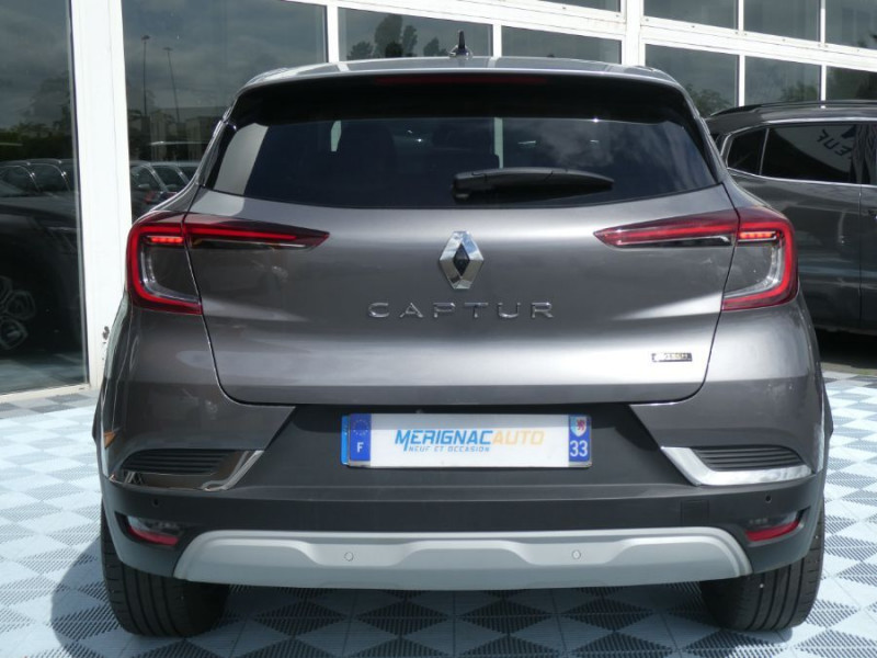 Photo 9 de l'offre de RENAULT CAPTUR II 1.6 E-TECH 145 EDC HYBRIDE TECHNO Camera 1ère Main à 22790€ chez Mérignac auto