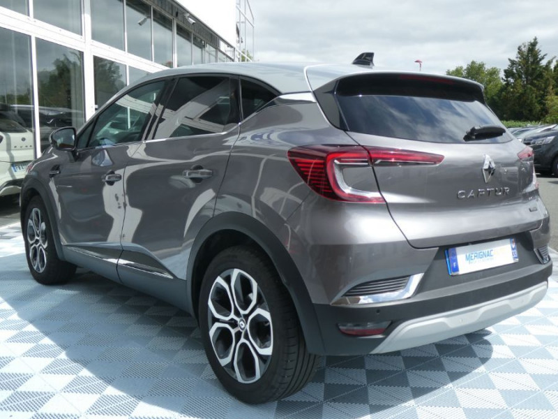 Photo 3 de l'offre de RENAULT CAPTUR II 1.6 E-TECH 145 EDC HYBRIDE TECHNO Camera 1ère Main à 22790€ chez Mérignac auto