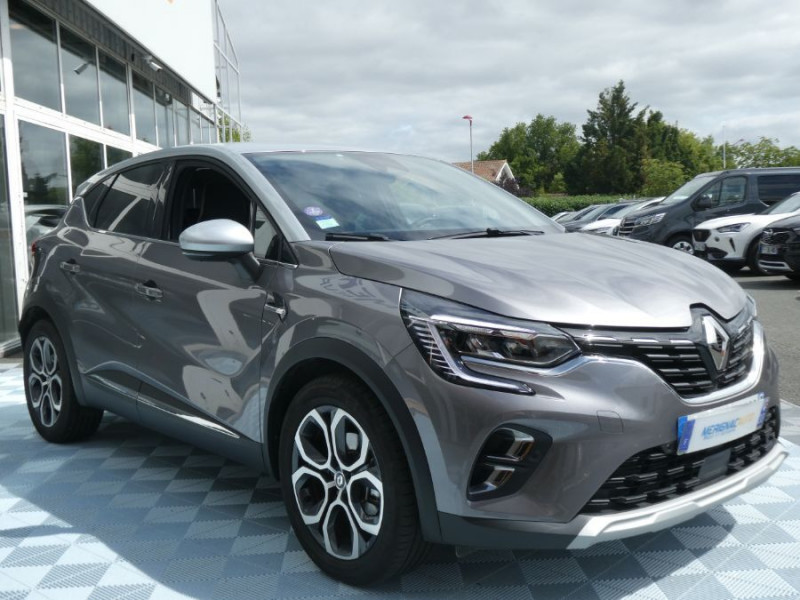 Photo 2 de l'offre de RENAULT CAPTUR II 1.6 E-TECH 145 EDC HYBRIDE TECHNO Camera 1ère Main à 22790€ chez Mérignac auto