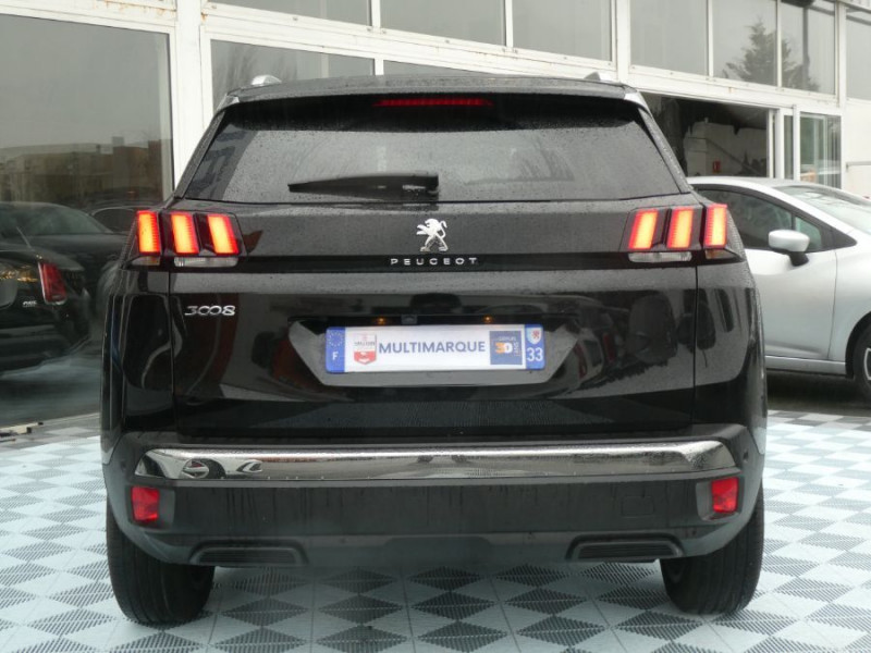 Photo 9 de l'offre de PEUGEOT 3008 II 1.5 BlueHDI 130 EAT8 ALLURE PACK SC ACC Hayon EL. à 24890€ chez Mérignac auto