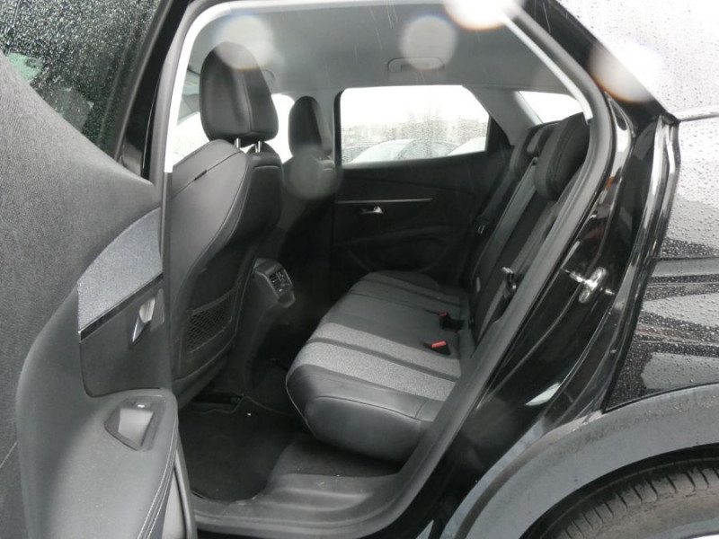 Photo 16 de l'offre de PEUGEOT 3008 II 1.5 BlueHDI 130 EAT8 ALLURE PACK SC ACC Hayon EL. à 24890€ chez Mérignac auto