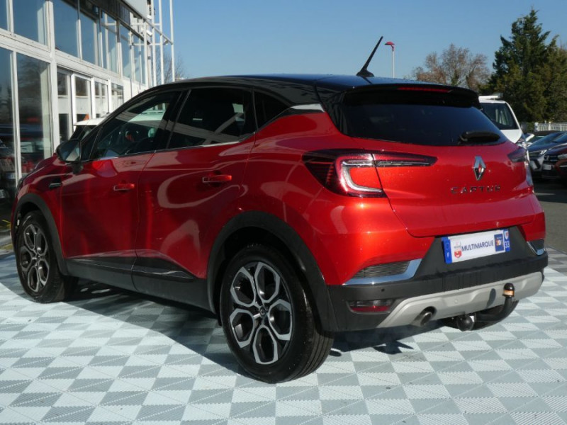 Photo 10 de l'offre de RENAULT CAPTUR II 1.0 TCE 100 INTENS Attel. 1ère Main à 16970€ chez Mérignac auto