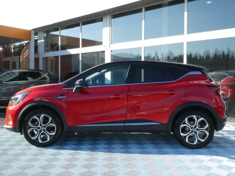 Photo 12 de l'offre de RENAULT CAPTUR II 1.0 TCE 100 INTENS Attel. 1ère Main à 16970€ chez Mérignac auto