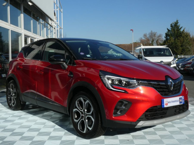 Photo 2 de l'offre de RENAULT CAPTUR II 1.0 TCE 100 INTENS Attel. 1ère Main à 16970€ chez Mérignac auto