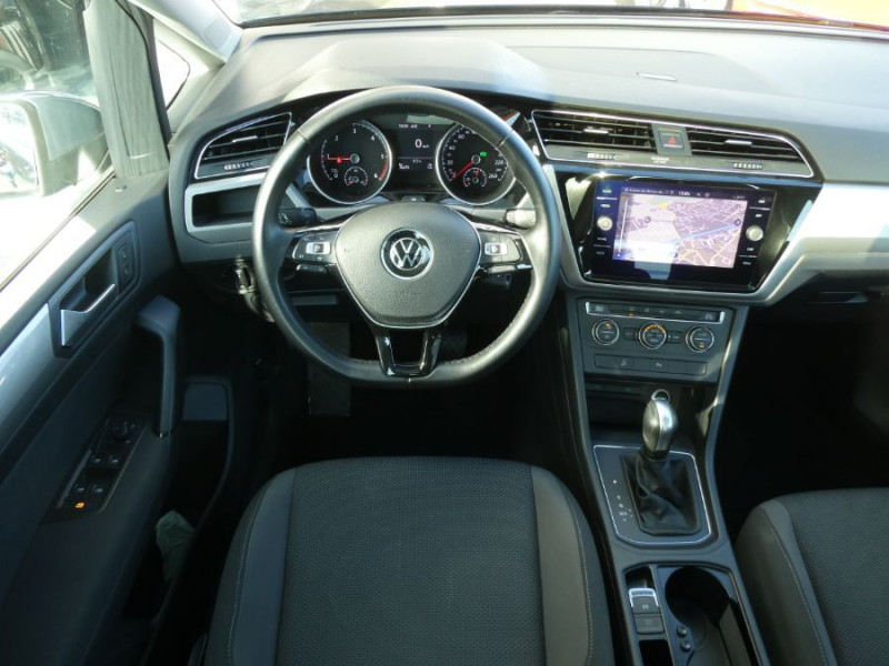 Photo 4 de l'offre de VOLKSWAGEN TOURAN III 1.6 TDI 115 DSG7 TRENDLINE GPS ACC Radars TOIT Ouvrant 5PL à 23950€ chez Mérignac auto