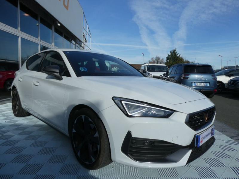 Photo 2 de l'offre de CUPRA LEON IV 1.5 TSI 150 DSG PACK TECH JA18 GPS Camera Gtie 03/29 à 28850€ chez Mérignac auto