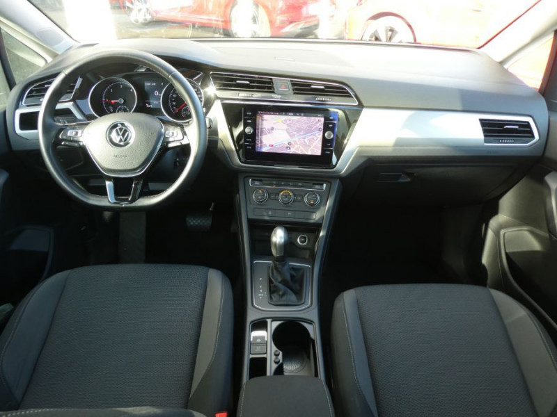 Photo 13 de l'offre de VOLKSWAGEN TOURAN III 1.6 TDI 115 DSG7 TRENDLINE GPS ACC Radars TOIT Ouvrant 5PL à 23950€ chez Mérignac auto