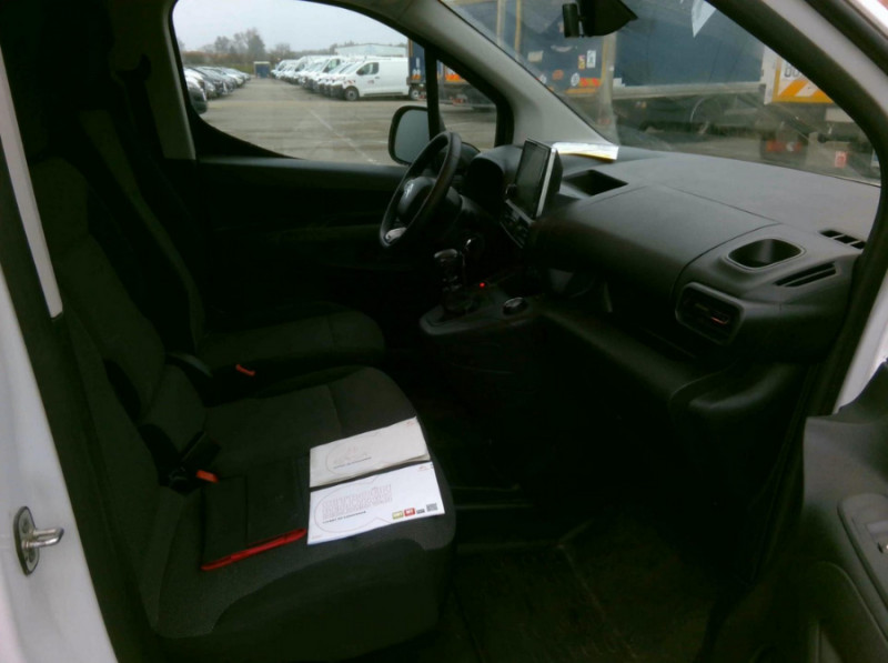 Photo 4 de l'offre de CITROEN BERLINGO 1.5 BlueHDi 100 BVM6 GPS Camera Radars 15450 HT à 15450€ chez Mérignac auto