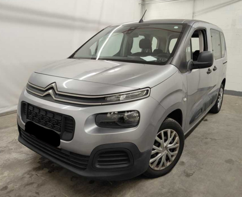 Photo 1 de l'offre de CITROEN BERLINGO 1.2 PureTech 110 BVM6 LIVE Bluetooth à 16950€ chez Mérignac auto