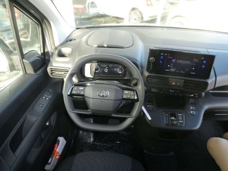 Photo 4 de l'offre de TOYOTA PROACE CITY 1.5 130 D-4D BVA8 LONG PACK CONNECT et CONFORT 22990HT à 22490€ chez Mérignac auto