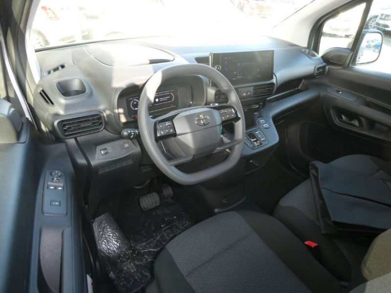 Photo 16 de l'offre de TOYOTA PROACE CITY 1.5 130 D-4D BVA8 LONG PACK CONNECT et CONFORT 22990HT à 22490€ chez Mérignac auto