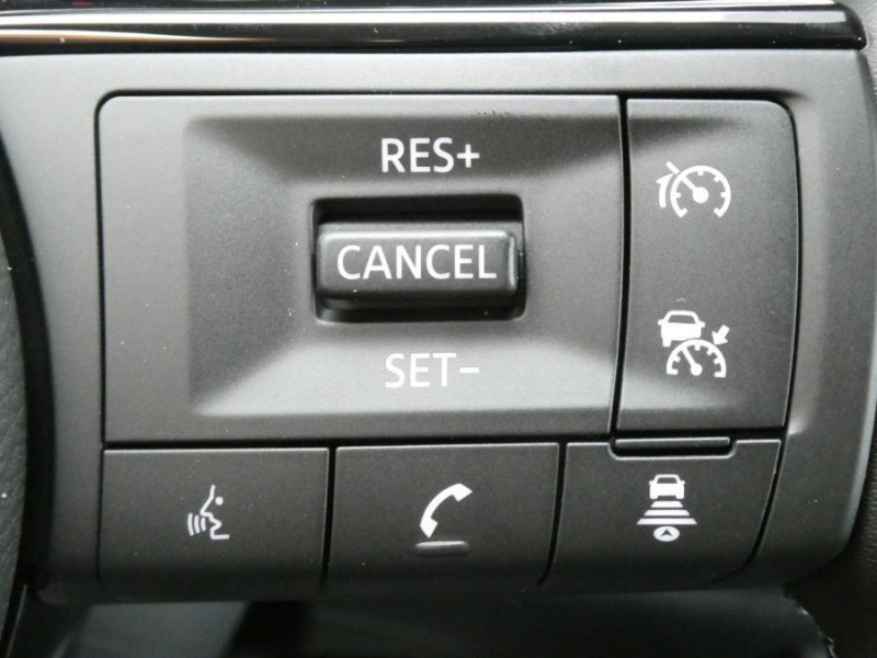 Photo 33 Nissan QASHQAI 1.3 MILD HYBRID 158 Xtronic 2WD N-CONNECTA TOIT Pano PK Hiver Hybride BLANC LUNAIRE NACRÉ en vente chez Mérignac auto Photo 33 de l'offre de NISSAN QASHQAI 1.3 MILD HYBRID 158 Xtronic 2WD N-CONNECTA TOIT Pano PK Hiver à 27450€ chez Mérignac auto