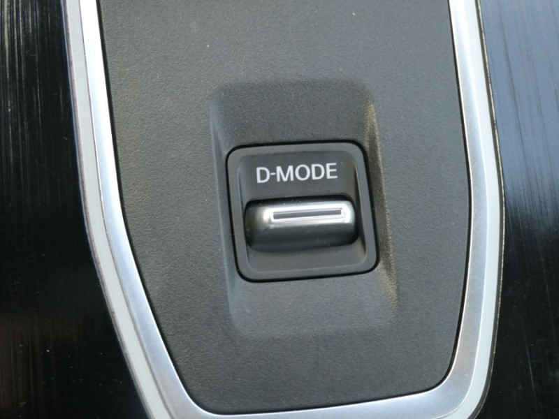 Photo 18 Nissan QASHQAI 1.3 MILD HYBRID 158 Xtronic 2WD N-CONNECTA TOIT Pano PK Hiver Hybride BLANC LUNAIRE NACRÉ en vente chez Mérignac auto Photo 18 de l'offre de NISSAN QASHQAI 1.3 MILD HYBRID 158 Xtronic 2WD N-CONNECTA TOIT Pano PK Hiver à 27450€ chez Mérignac auto