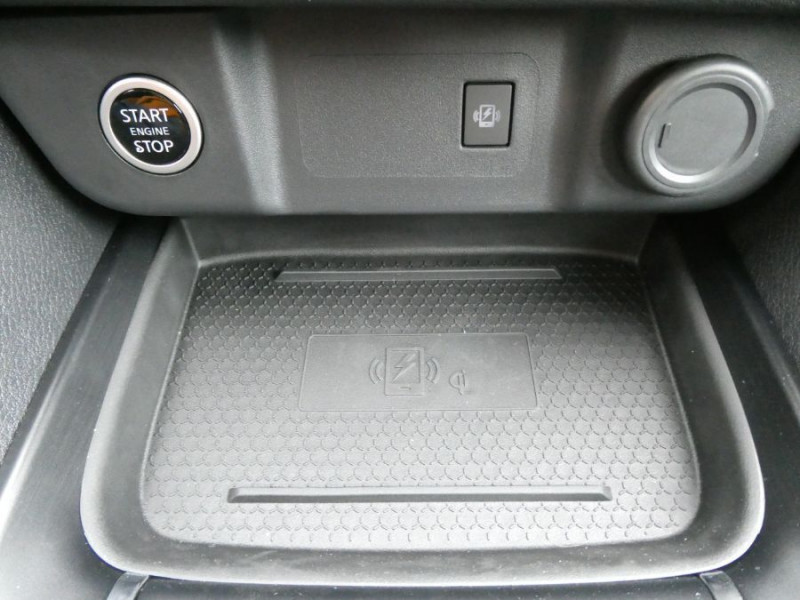 Photo 29 Nissan QASHQAI 1.3 MILD HYBRID 158 Xtronic 2WD N-CONNECTA TOIT Pano PK Hiver Hybride BLANC LUNAIRE NACRÉ en vente chez Mérignac auto Photo 29 de l'offre de NISSAN QASHQAI 1.3 MILD HYBRID 158 Xtronic 2WD N-CONNECTA TOIT Pano PK Hiver à 27450€ chez Mérignac auto