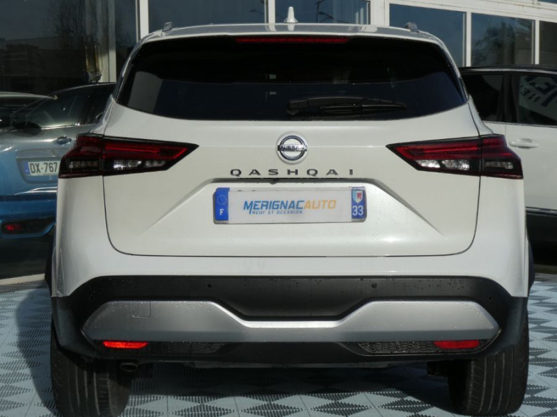 Photo 9 Nissan QASHQAI 1.3 MILD HYBRID 158 Xtronic 2WD N-CONNECTA TOIT Pano PK Hiver Hybride BLANC LUNAIRE NACRÉ en vente chez Mérignac auto Photo 9 de l'offre de NISSAN QASHQAI 1.3 MILD HYBRID 158 Xtronic 2WD N-CONNECTA TOIT Pano PK Hiver à 27450€ chez Mérignac auto
