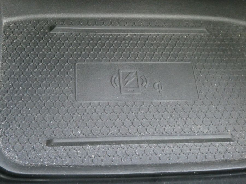 Photo 24 Nissan QASHQAI 1.3 MILD HYBRID 158 Xtronic 2WD N-CONNECTA TOIT Pano PK Hiver Hybride BLANC LUNAIRE NACRÉ en vente chez Mérignac auto Photo 24 de l'offre de NISSAN QASHQAI 1.3 MILD HYBRID 158 Xtronic 2WD N-CONNECTA TOIT Pano PK Hiver à 27450€ chez Mérignac auto