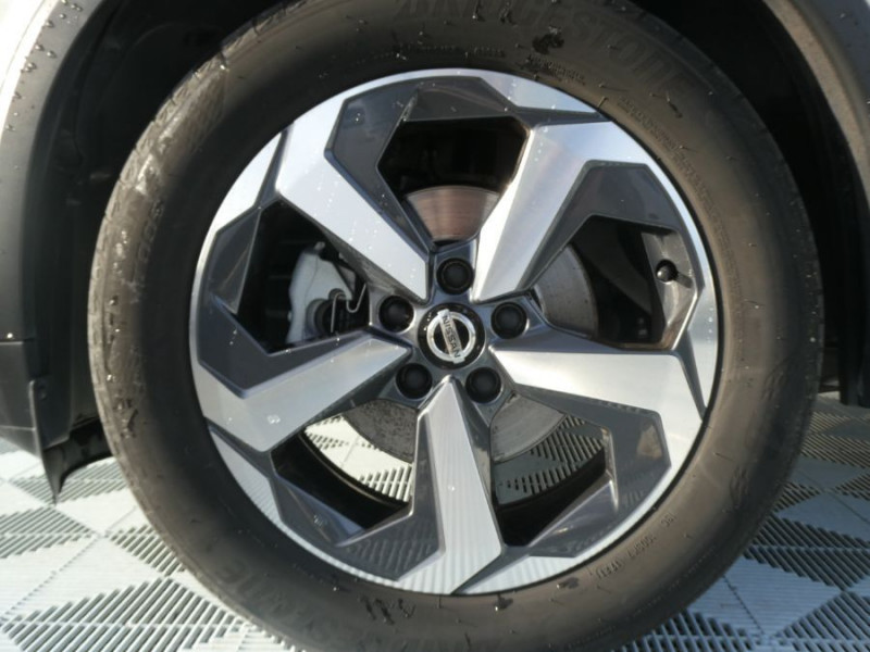 Photo 16 Nissan QASHQAI 1.3 MILD HYBRID 158 Xtronic 2WD N-CONNECTA TOIT Pano PK Hiver Hybride BLANC LUNAIRE NACRÉ en vente chez Mérignac auto Photo 16 de l'offre de NISSAN QASHQAI 1.3 MILD HYBRID 158 Xtronic 2WD N-CONNECTA TOIT Pano PK Hiver à 27450€ chez Mérignac auto