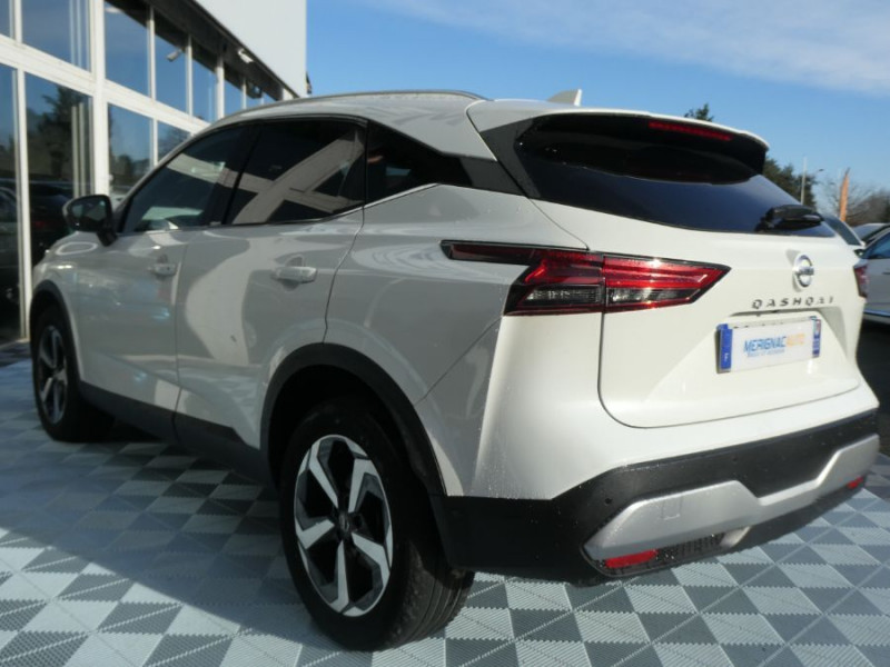 Photo 17 Nissan QASHQAI 1.3 MILD HYBRID 158 Xtronic 2WD N-CONNECTA TOIT Pano PK Hiver Hybride BLANC LUNAIRE NACRÉ en vente chez Mérignac auto Photo 17 de l'offre de NISSAN QASHQAI 1.3 MILD HYBRID 158 Xtronic 2WD N-CONNECTA TOIT Pano PK Hiver à 27450€ chez Mérignac auto