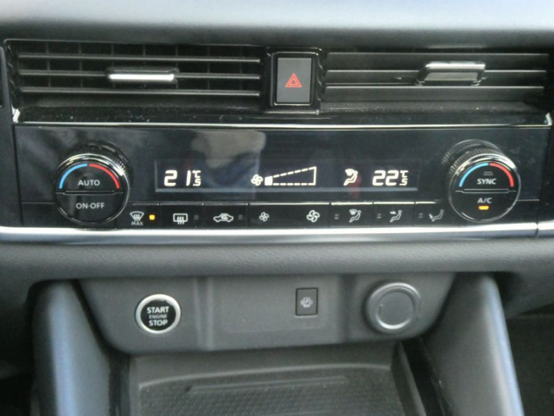 Photo 22 Nissan QASHQAI 1.3 MILD HYBRID 158 Xtronic 2WD N-CONNECTA TOIT Pano PK Hiver Hybride BLANC LUNAIRE NACRÉ en vente chez Mérignac auto Photo 22 de l'offre de NISSAN QASHQAI 1.3 MILD HYBRID 158 Xtronic 2WD N-CONNECTA TOIT Pano PK Hiver à 27450€ chez Mérignac auto