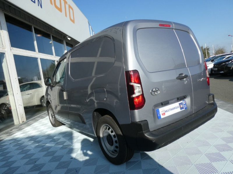 Photo 12 de l'offre de TOYOTA PROACE CITY 1.5 130 D-4D BVA8 PACK CONNECT et CONFORT à 21990€ chez Mérignac auto