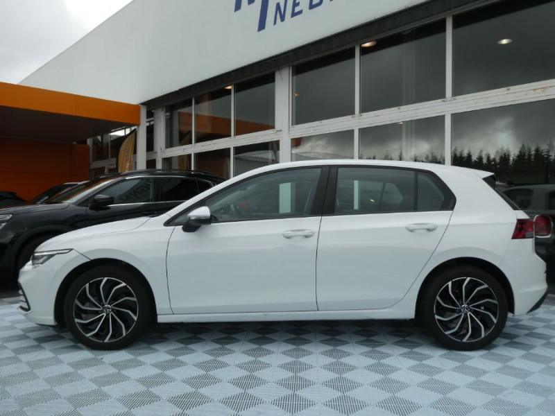 Photo 13 de l'offre de VOLKSWAGEN GOLF VIII 1.5 TSI 130 BVA LIFE GPS ACC SC Camera JA18 Induction à 25450€ chez Mérignac auto