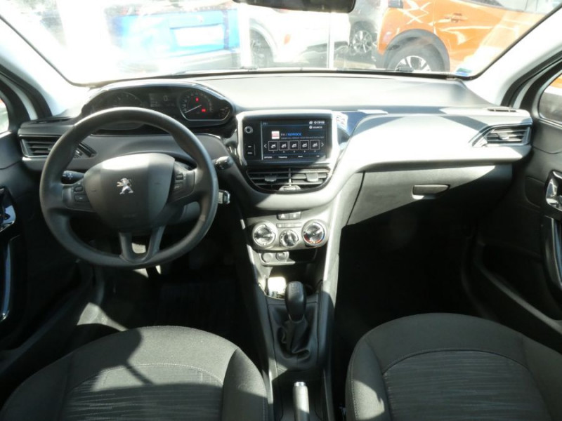 Photo 15 de l'offre de PEUGEOT 208 Société 1.6 BlueHDI 100 PREMIUM PACK GPS 2PL 9980.H.T. à 9980€ chez Mérignac auto