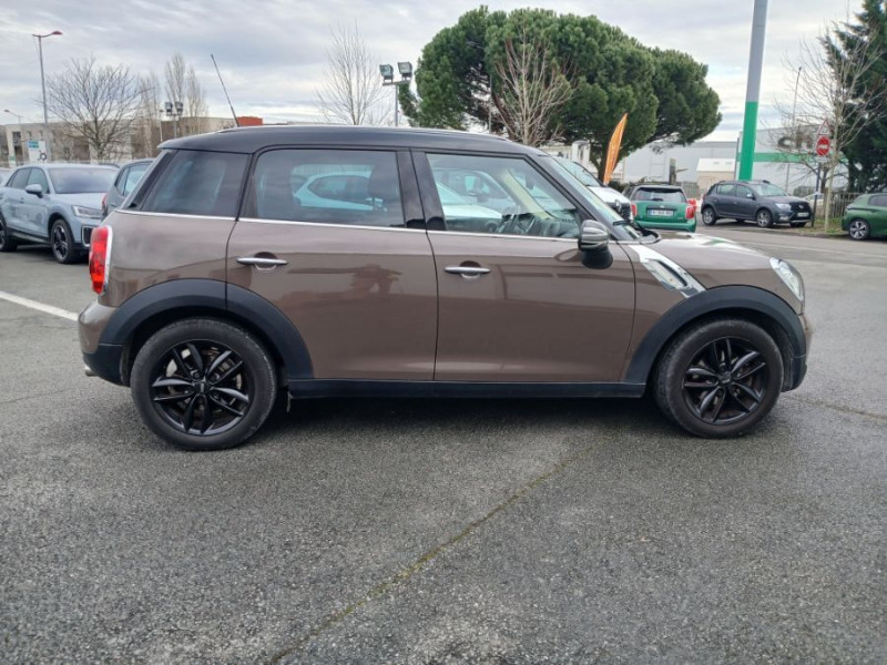 Photo 8 de l'offre de MINI COUNTRYMAN 1.6D 112 BVM6 COOPER TOIT Ouvrant JA16p à 9950€ chez Mérignac auto