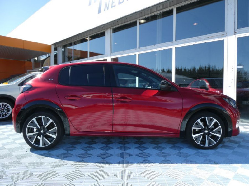 Photo 12 de l'offre de PEUGEOT 208 II 1.2 PureTech 100 BVM6 GT Toit Pano ADML Radars à 15450€ chez Mérignac auto