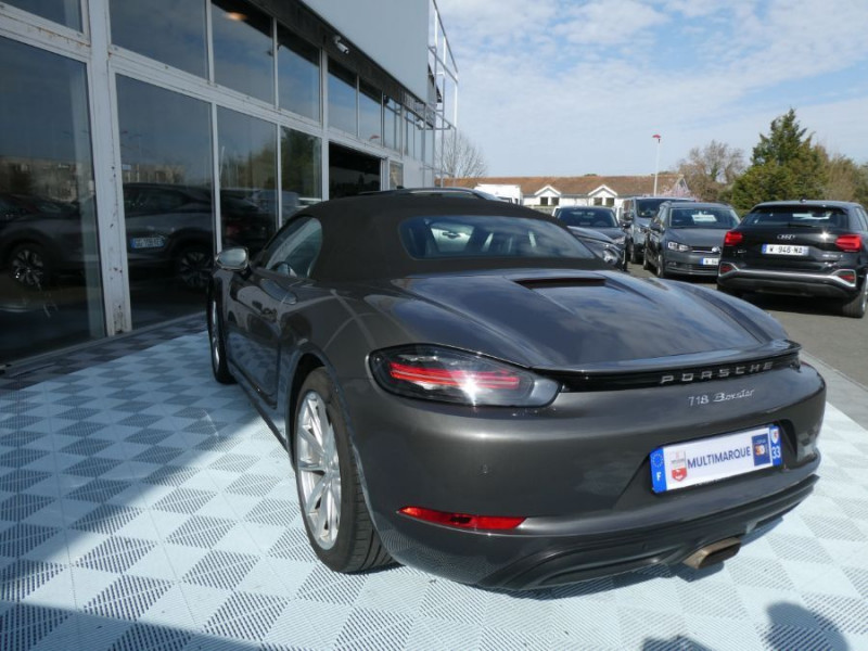 Photo 30 de l'offre de PORSCHE 718 BOXSTER 2.0 TURBO 300cv PDK GPS BOSE JA19 à 53900€ chez Mérignac auto