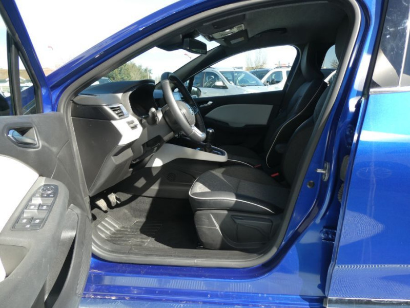 Photo 14 de l'offre de RENAULT CLIO V 1.3 TCe 140 BVM6 TECHNO GPS Camera VT Arr. à 18950€ chez Mérignac auto